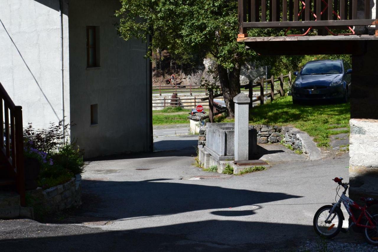 Alle Pendici Del Monte Rosa Champoluc Buitenkant foto